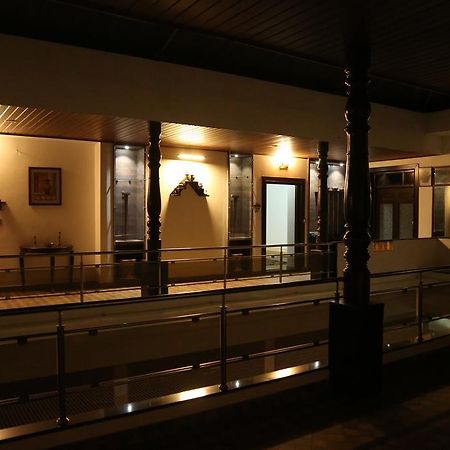 Hotel Mudra Midtown Suites & Rooms Kalasa Экстерьер фото
